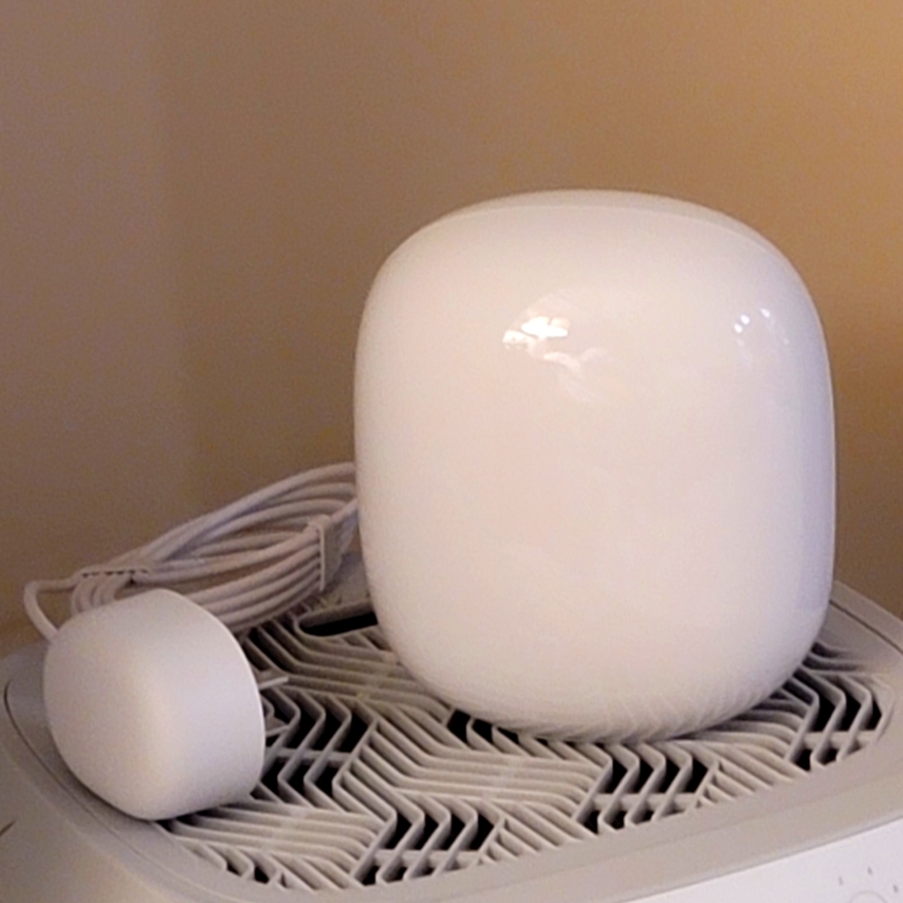 GOOGLE- Nest Wifi Pro 6e AXE5400 Mesh Router